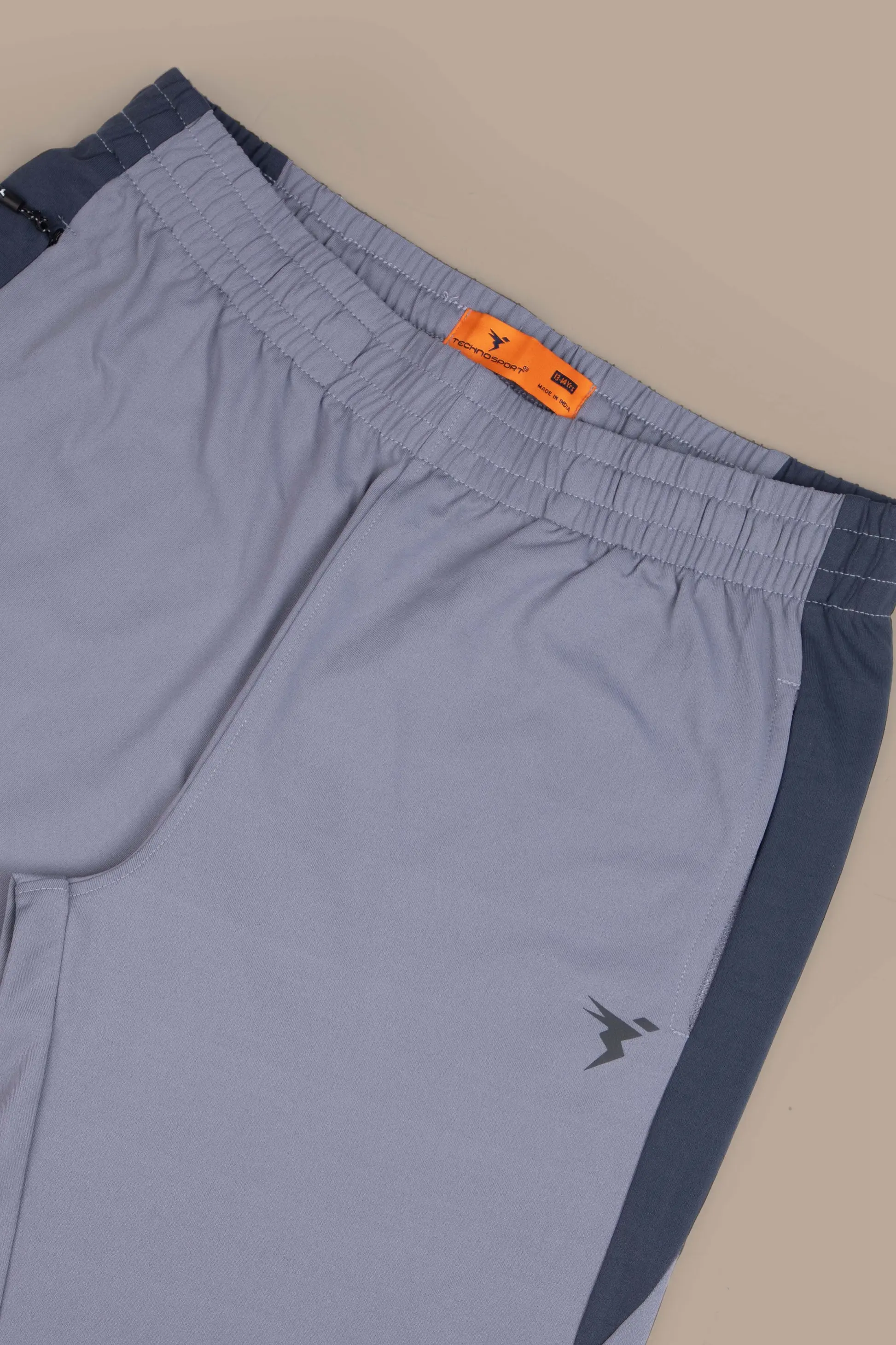 [B162-3-1] TECHNOSPORT BOYS COLORBLOCK SHORTS (8Y)