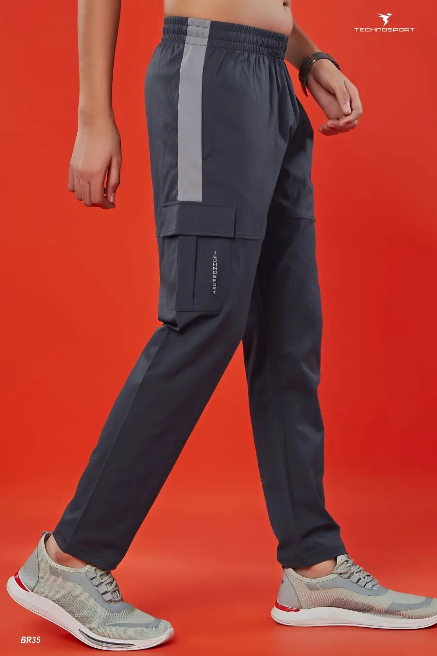 [BR35-2-1] TECHNOSPORT BOYS BASIC CARGO JOGGERS (8Y)