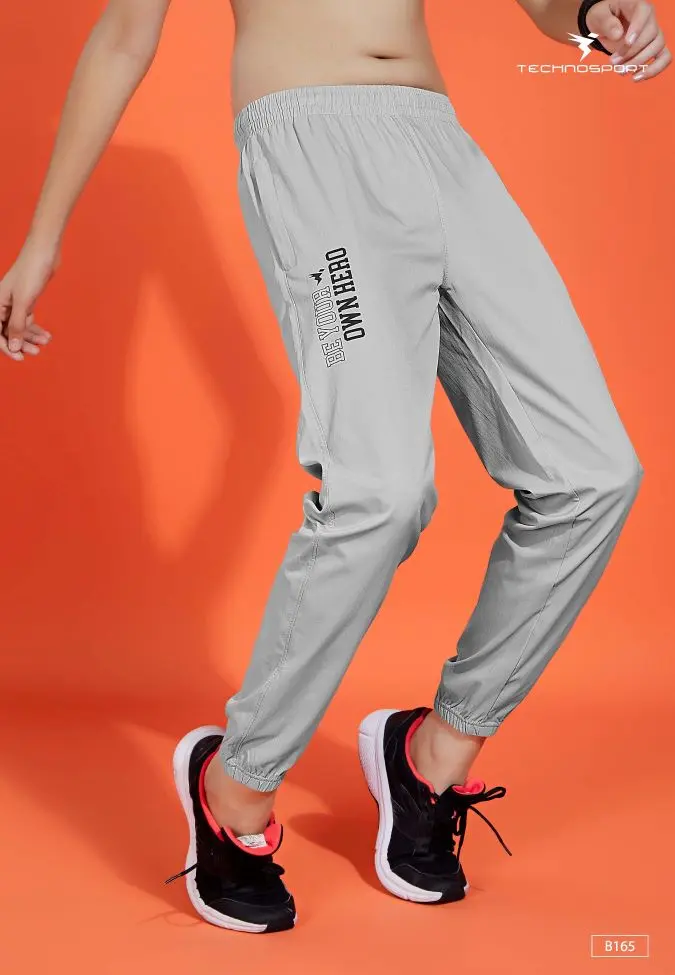 [B165-5-1] TECHNOSPORT BOYS BASIC WOVEN JOGGERS (8Y)