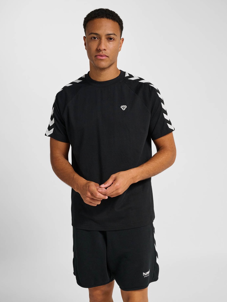 [225258-2001-XS] HUMMEL ARCHIVE LOOSE T SHIRT S/S (XS)